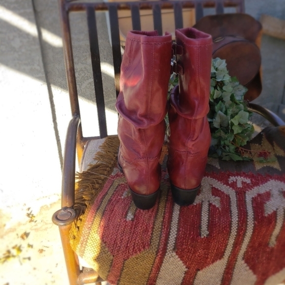 BRONX boots are always on-trend in the most fashionable color - Picture 4 of 11